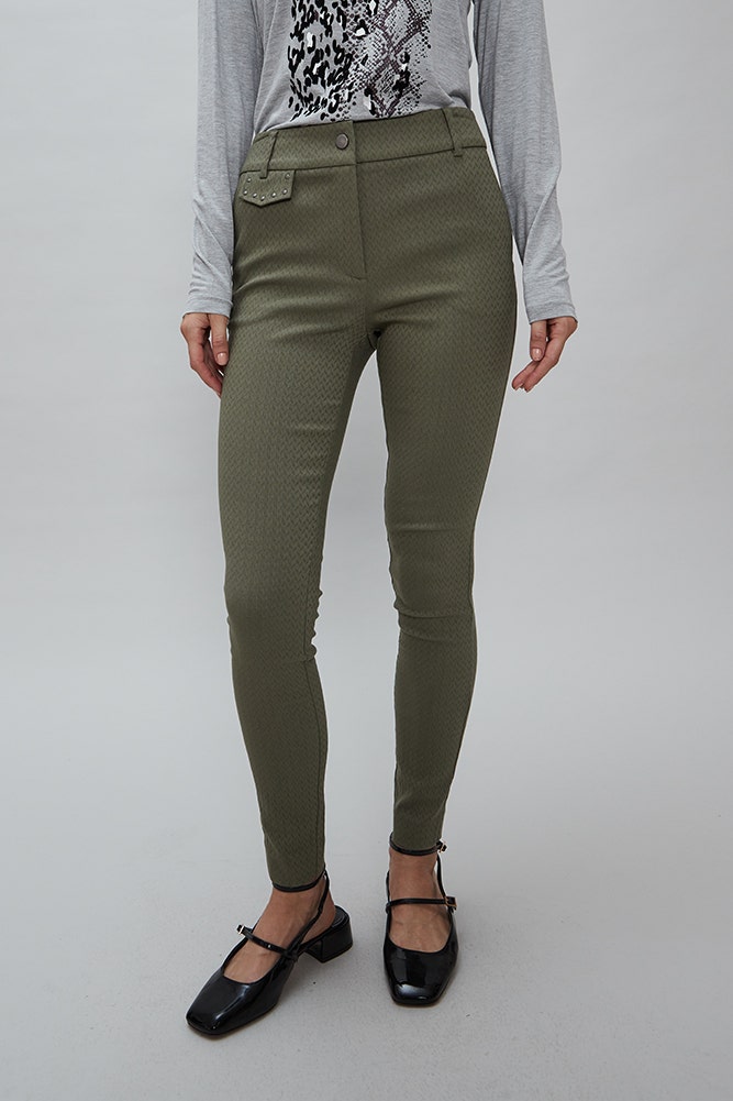 PANTALON PITILLO CON TELA TEXTURADA