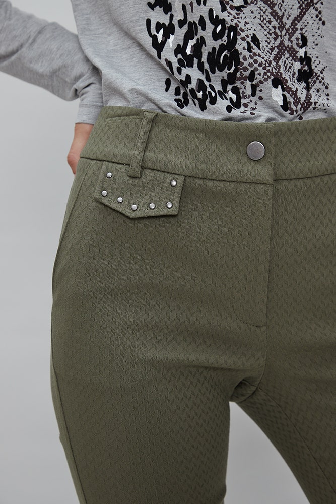 PANTALON PITILLO CON TELA TEXTURADA