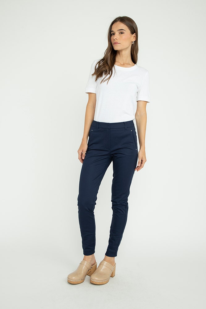 PANTALON FORMAL DE TELA SATINADA