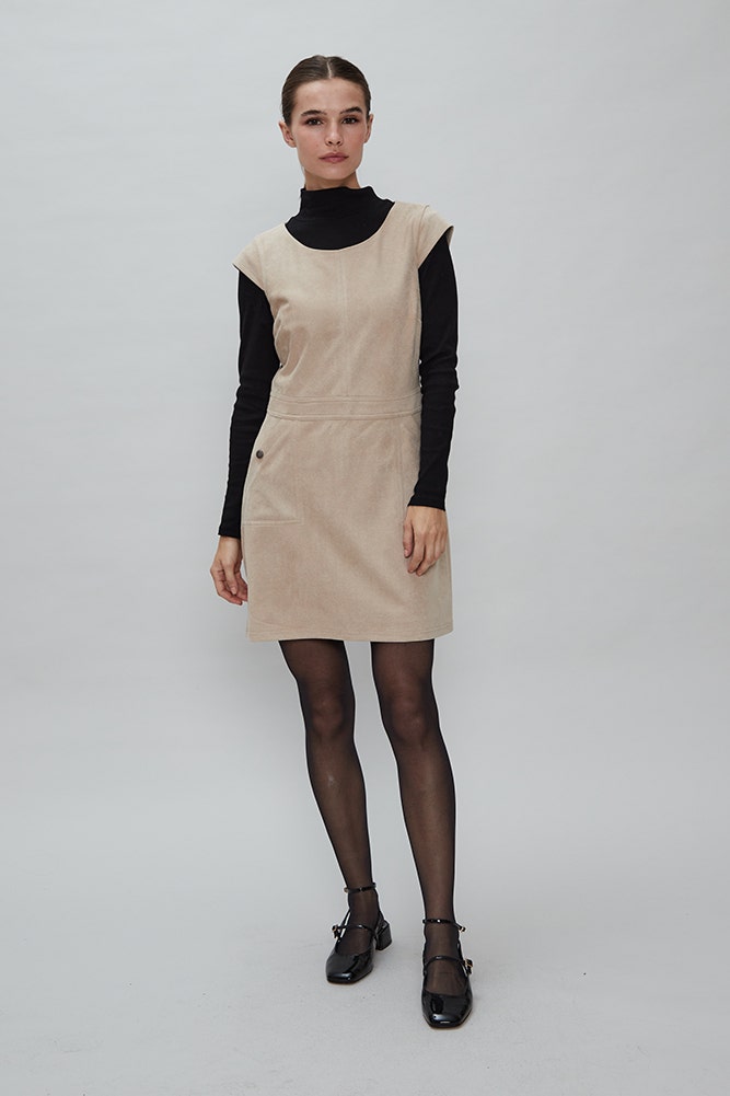 VESTIDO JUMPER DE GAMUZA