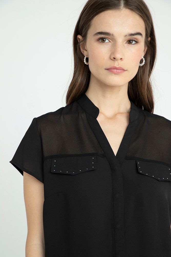 BLUSA CON EFECTO TRANSPARENCIA