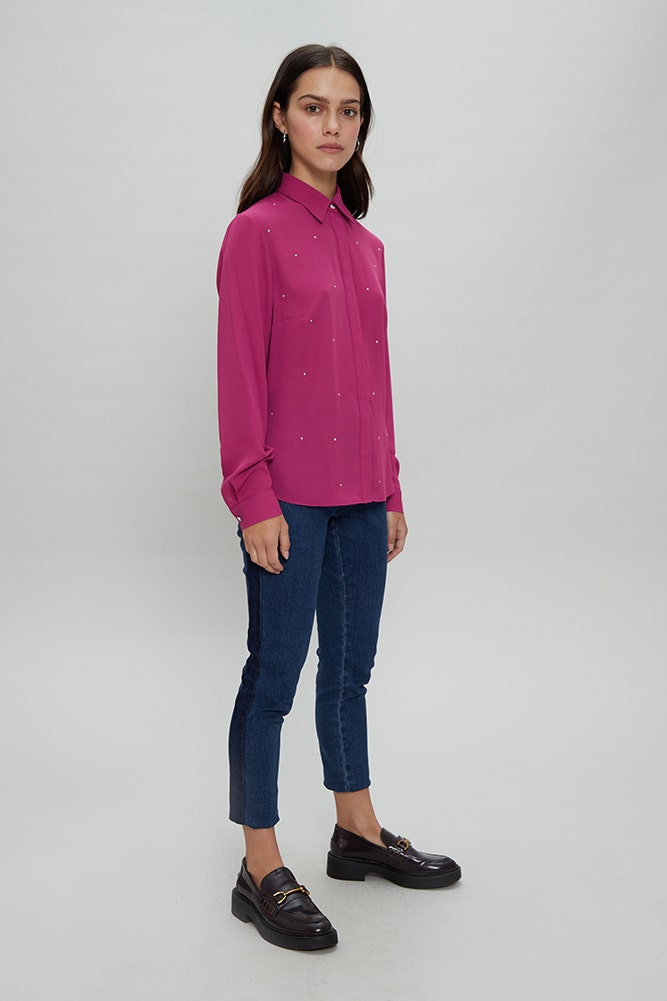 BLUSA CAMISERA CON TACHAS 