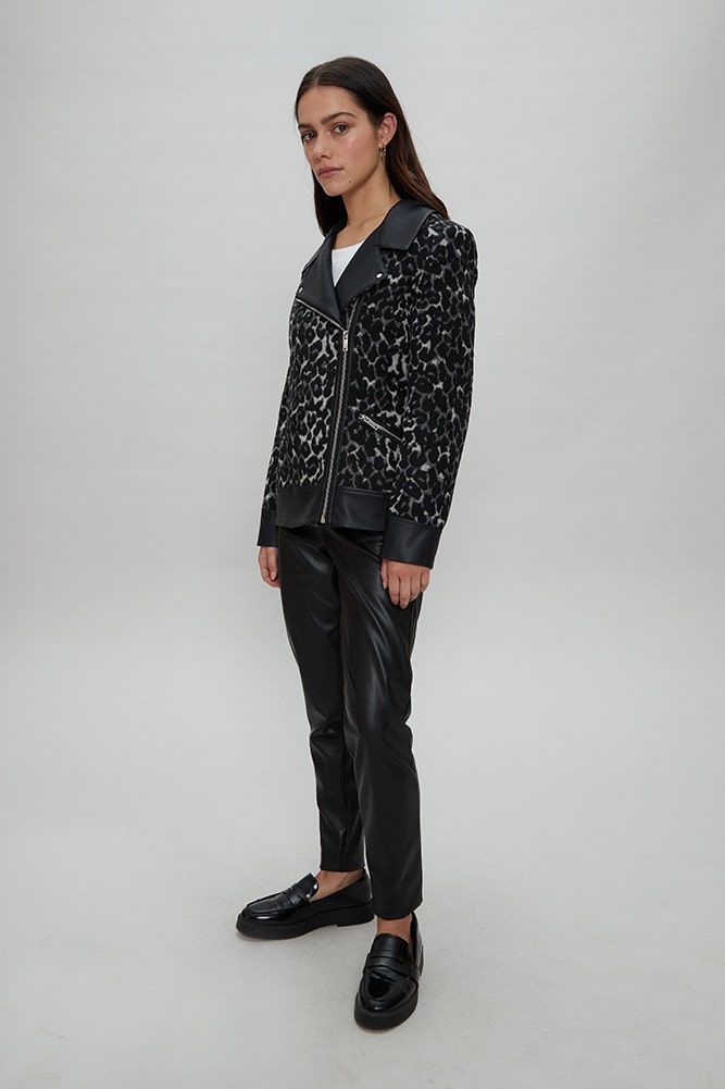 CHAQUETA ANIMAL PRINT CON PU