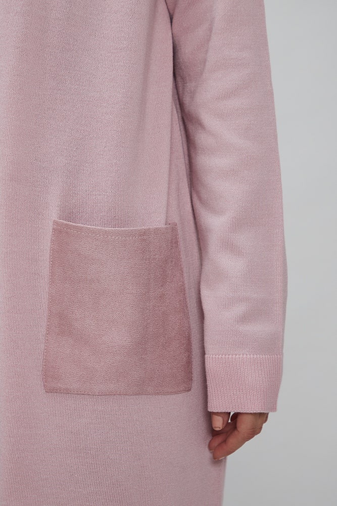 CARDIGAN CON BOLSILLO DE GAMUZA