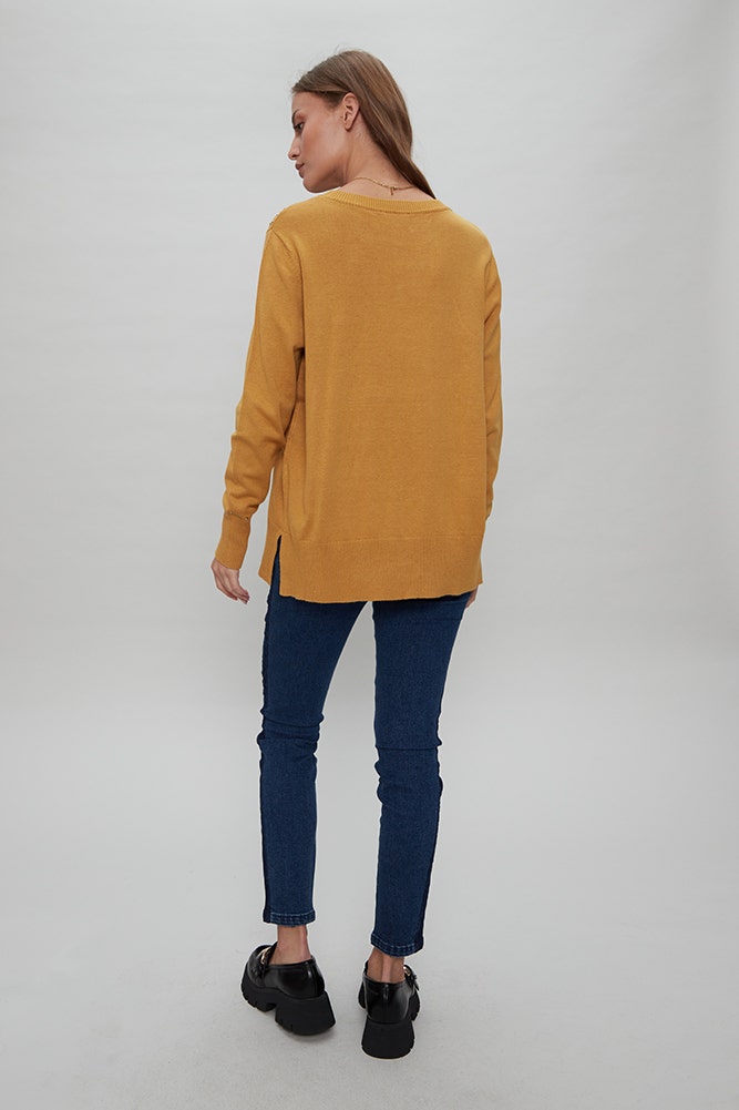 TEJIDO SWEATER TACHAS DECORATIVAS