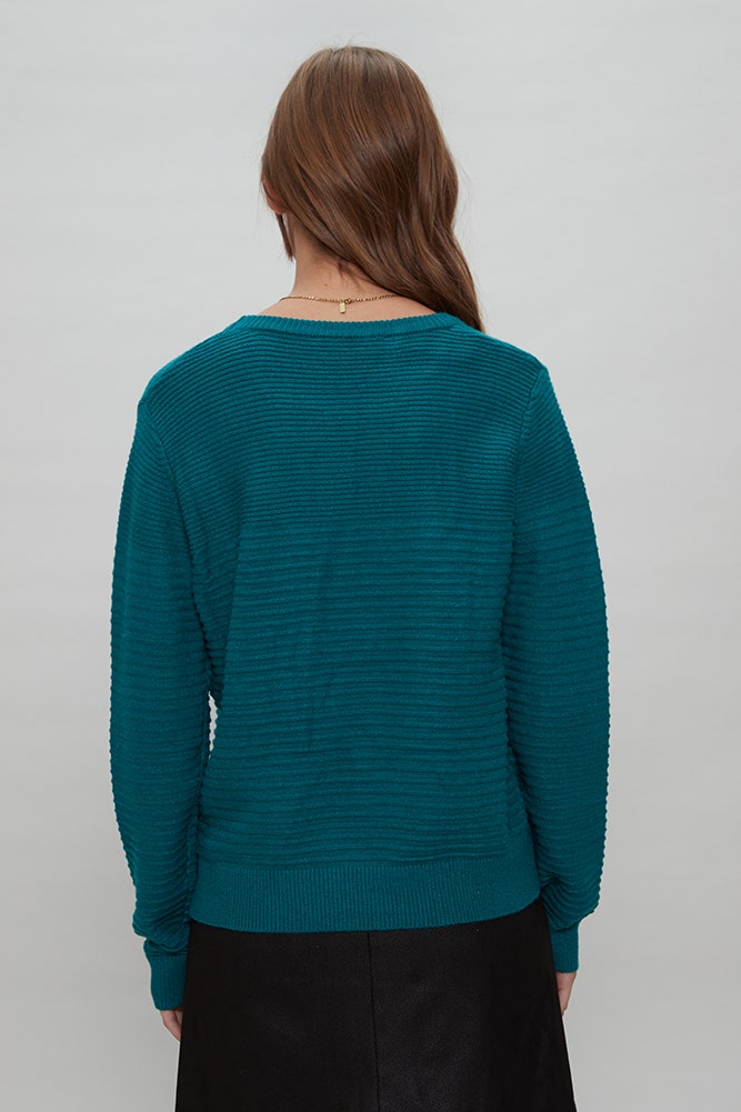 TEJIDO SWEATER BROCHES DECORATIVOS
